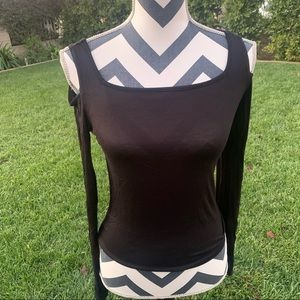 HEINY COLLECTION black cold shoulder top